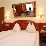 Hotel Altstadt Mosser Mit Parkplatz 4*