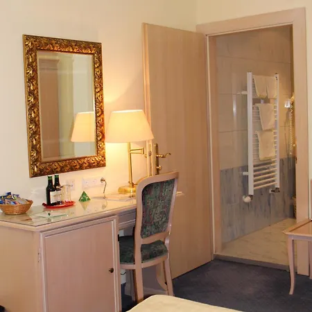Altstadt Mosser Mit Parkplatz 4* فيلاخ