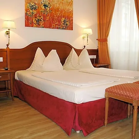 Hotel Altstadt Mosser Mit Parkplatz 4*