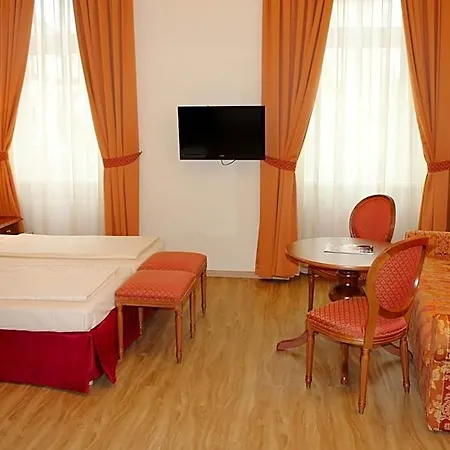 Hotel Altstadt Mosser Mit Parkplatz 4*