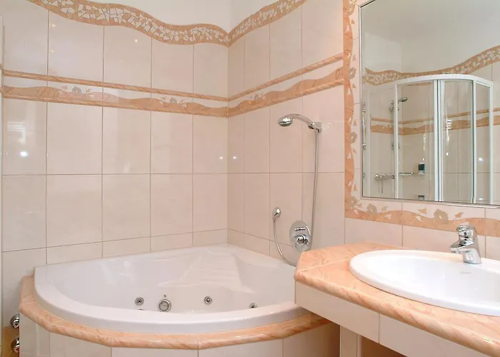 Altstadt Mosser Mit Parkplatz Hotell Villach